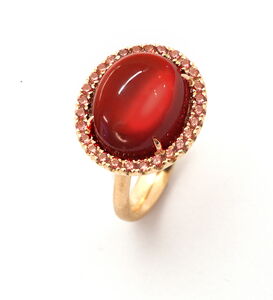 Ring mit Granatcabochon
